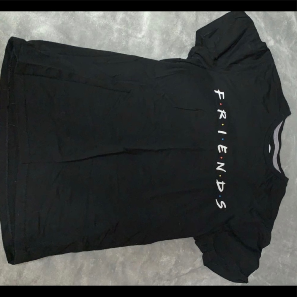 FRIENDS t shirt